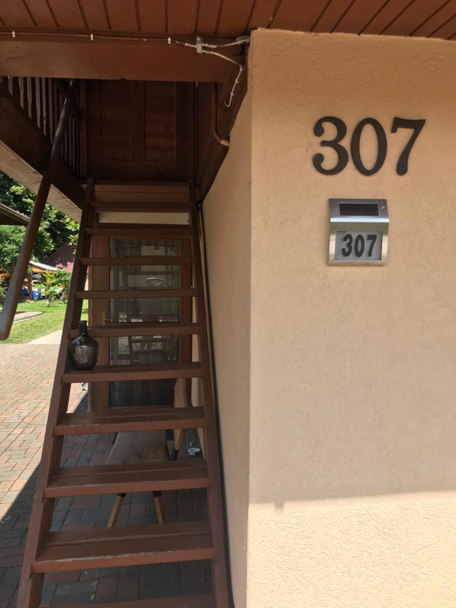 Appartement Privat Mini 307 à Bešeňová Extérieur photo